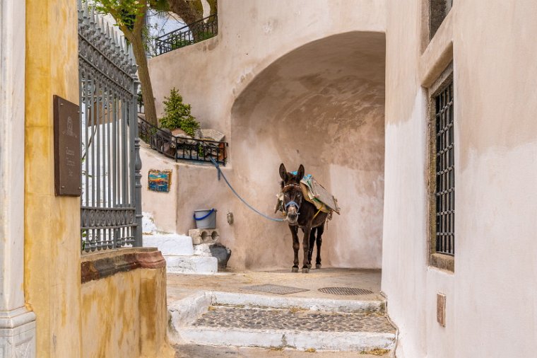 110 Santorini, Pyrgos.jpg